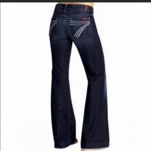 7 For All Mankind Dojo Flip Flop Size 29 Dark Wash